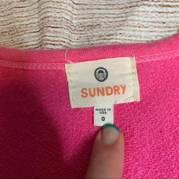 Sundry Love Me Truly Pink Sweatshirt Size 0 - Picture 4 of 10